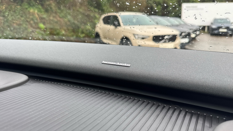 Volvo EX30 200kW SM Extended Range Plus 69kWh 5dr Auto Electric Estate